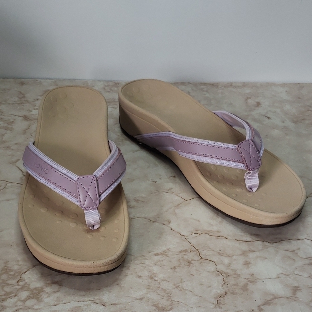 Vionic Light Purple Wedge Sandals